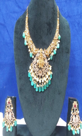 Picture of Kante Necklace with Radhakrishna pendant and earrings