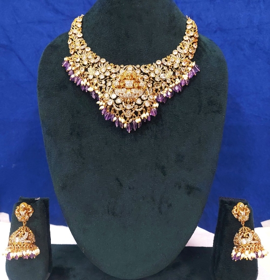 Picture of Kundan necklace with purple stone